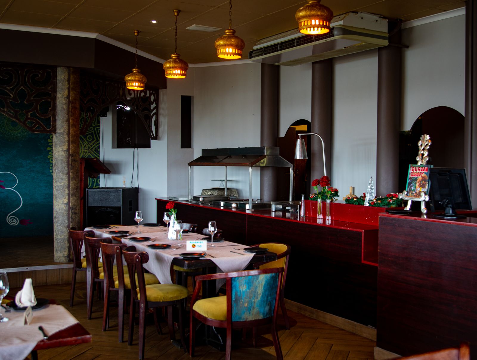 Modern restaurant bar concept